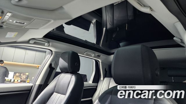 Land Rover Discovery Sport 2017 thumb 12