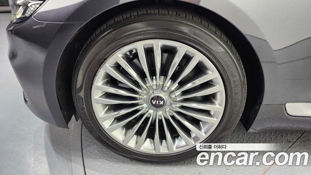 Kia K9 2018 thumb 10