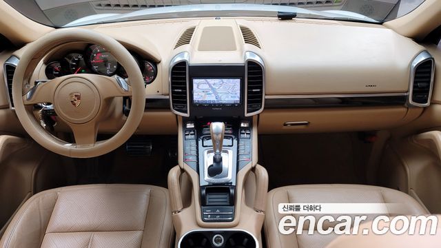 Porsche Cayenne 2012 thumb 8