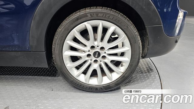 Mini Clubman 2019 thumb 6