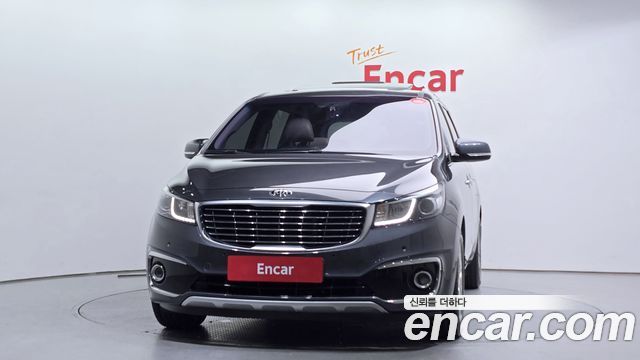 Kia Carnival 2016 thumb 4
