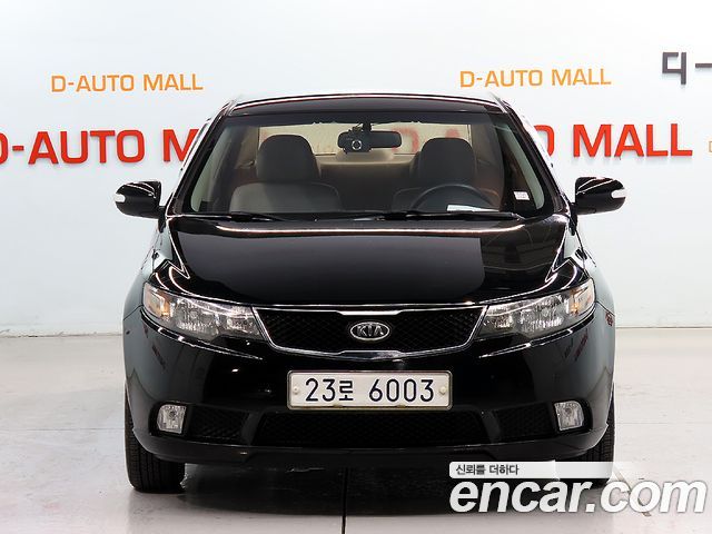 Kia Carens 2010 thumb 3