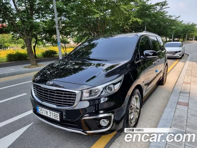 Kia Carnival 2014 thumb 11