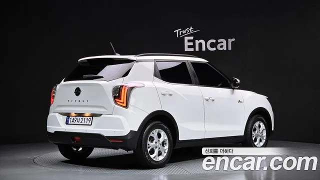SsangYong Tivoli 2021 thumb 3