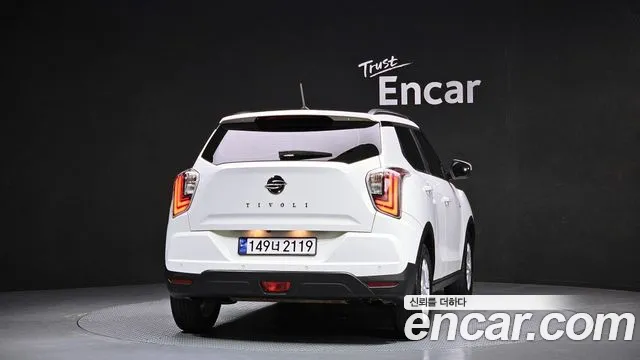 SsangYong Tivoli 2021 thumb 4