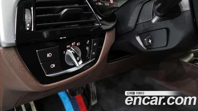 BMW 5 серии 2020 thumb 12