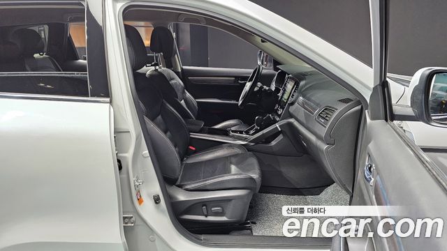 Renault Korea QM6 2017 thumb 11