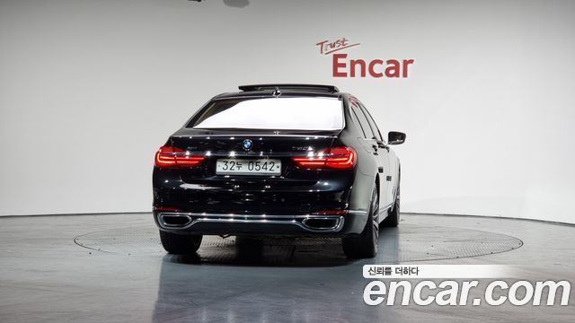 BMW 7 серии 2016 thumb 5