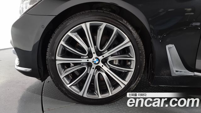 BMW 7 серии 2016 thumb 6