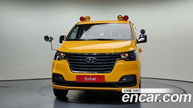Hyundai Starex 2019 thumb 4