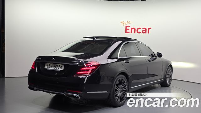 Mercedes-Benz S-Class 2019 thumb 3