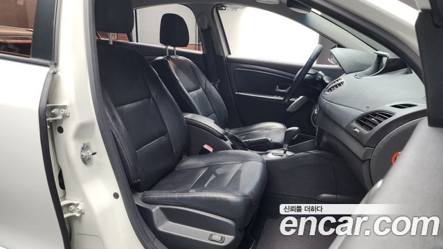 Renault Korea SM3 2010 thumb 11