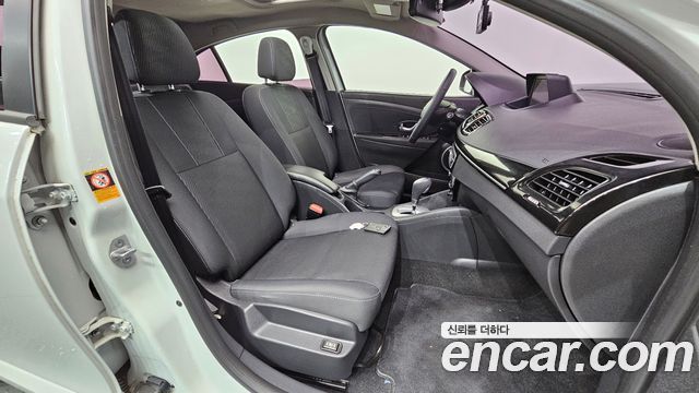 Renault Korea SM3 2016 thumb 10