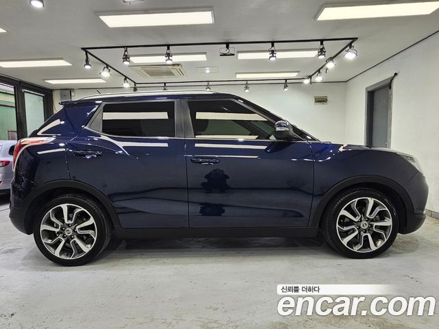 SsangYong Tivoli 2016 thumb 5