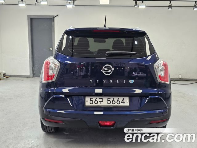 SsangYong Tivoli 2016 thumb 6