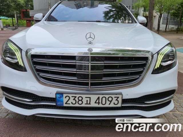 Mercedes-Benz S-Class 2018 thumb 4