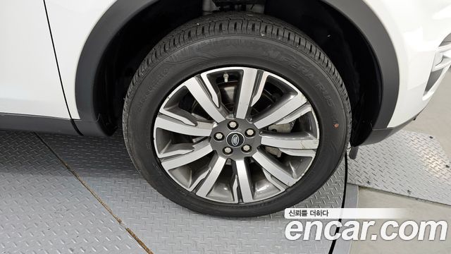 Land Rover Discovery Sport 2017 thumb 5