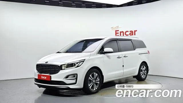 Kia Carnival 2019 thumb 2