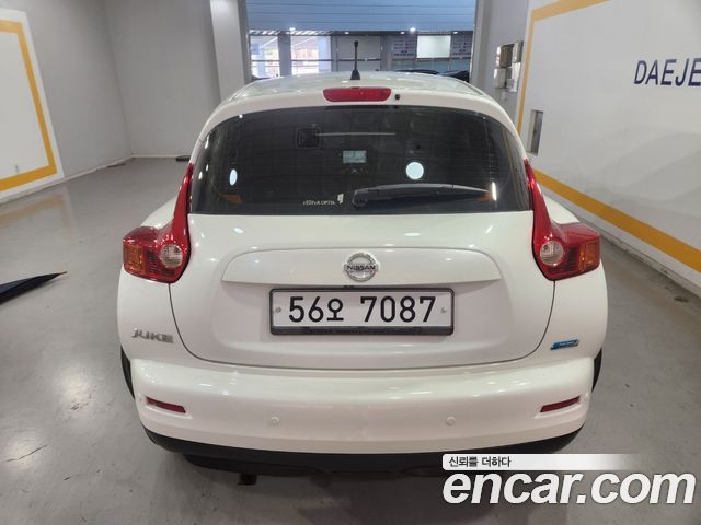 Nissan Juke 2014 thumb 2