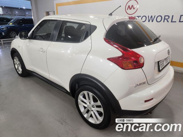 Nissan Juke 2014 thumb 4
