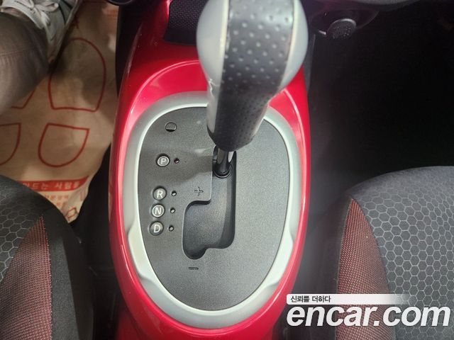 Nissan Juke 2014 thumb 9