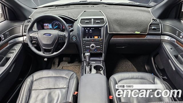 Ford Explorer 2019 thumb 7