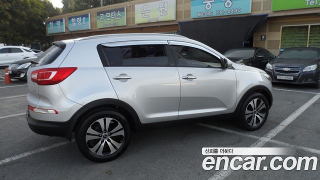 Kia Sportage 2011 thumb 2