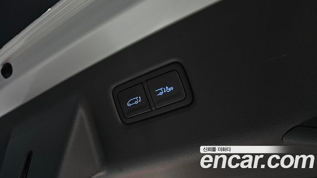 Hyundai Staria 2023 thumb 12
