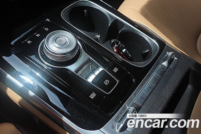Kia Carnival 2023 thumb 10