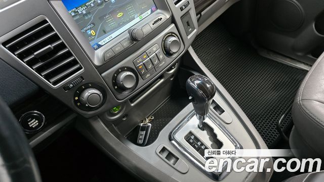 SsangYong Korando 2016 thumb 10