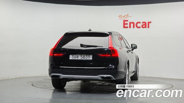 Volvo V90 2017 thumb 5