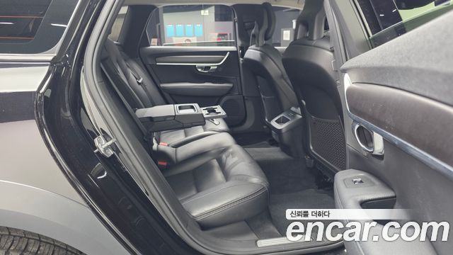 Volvo V90 2017 thumb 12