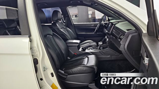 SsangYong Rexton 2020 thumb 10