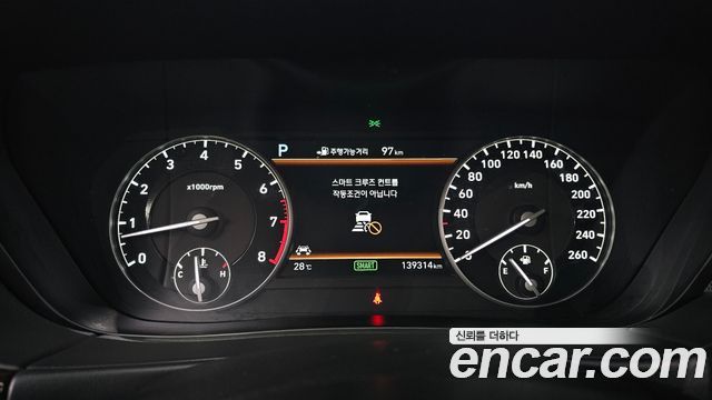 Genesis G90 2018 thumb 8