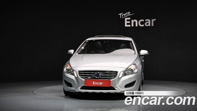 Volvo S60 2011 thumb 4
