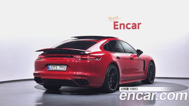 Porsche Panamera 2020 thumb 3