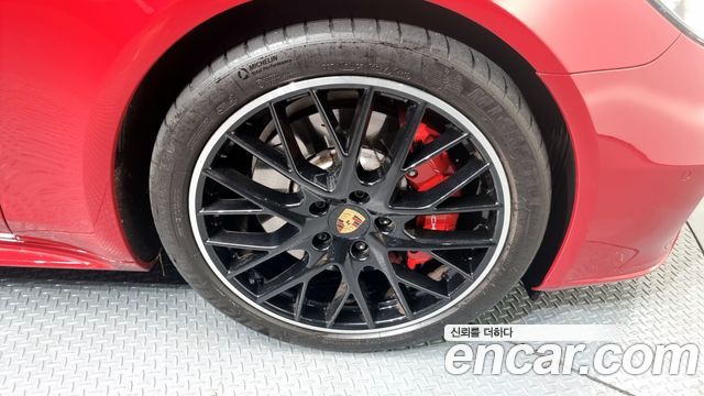 Porsche Panamera 2020 thumb 6