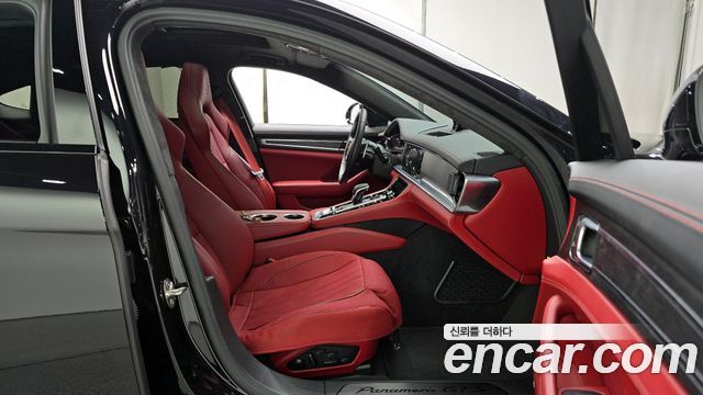 Porsche Panamera 2023 thumb 10