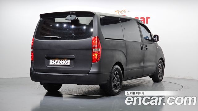 Hyundai Starex 2010 thumb 3