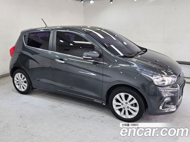 Chevrolet Spark 2018 thumb 3