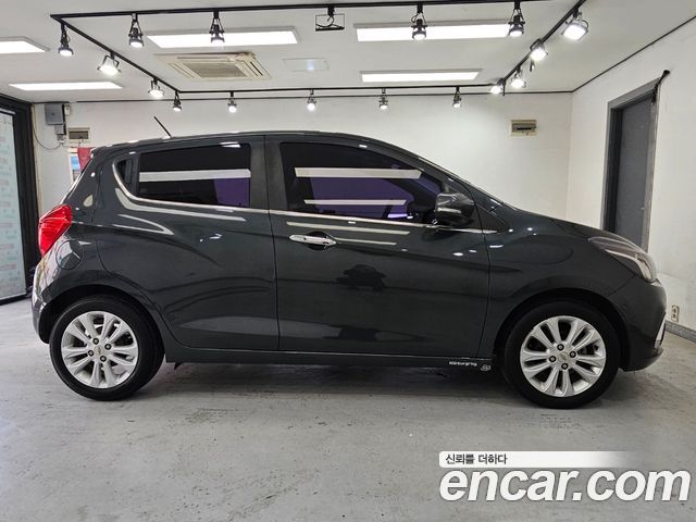 Chevrolet Spark 2018 thumb 5