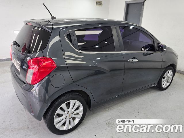 Chevrolet Spark 2018 thumb 8
