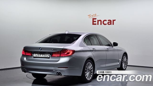 BMW 5 серии 2020 thumb 3