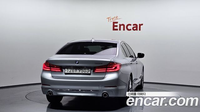 BMW 5 серии 2020 thumb 5