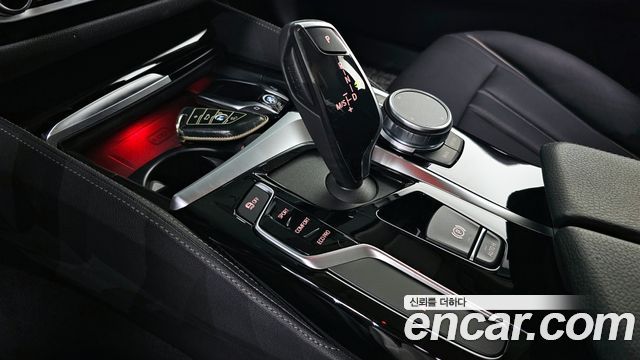 BMW 5 серии 2020 thumb 10