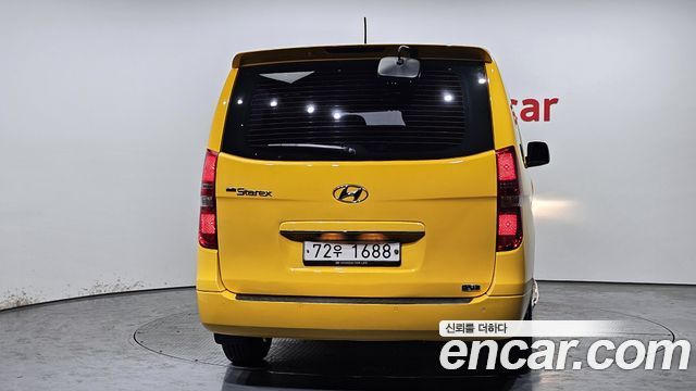 Hyundai Starex 2015 thumb 4