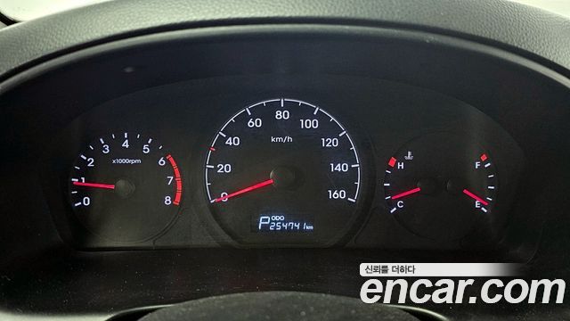 Hyundai Starex 2015 thumb 8