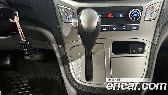Hyundai Starex 2015 thumb 9