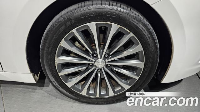 Hyundai Grandeur 2013 thumb 6