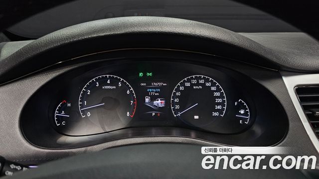 Hyundai Genesis 2012 thumb 9